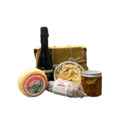 Pacco: lambrusco, salame Amabile, sbrisolina, mostarda mela campanina, caciotta